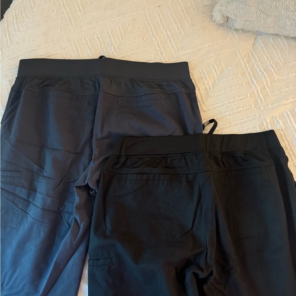 Grey’s Anatomy Scrub Pants x 2 (slightly used) - Picture 5 of 7